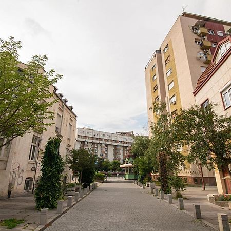 5 Star Central Studio Skopje Eksteriør billede