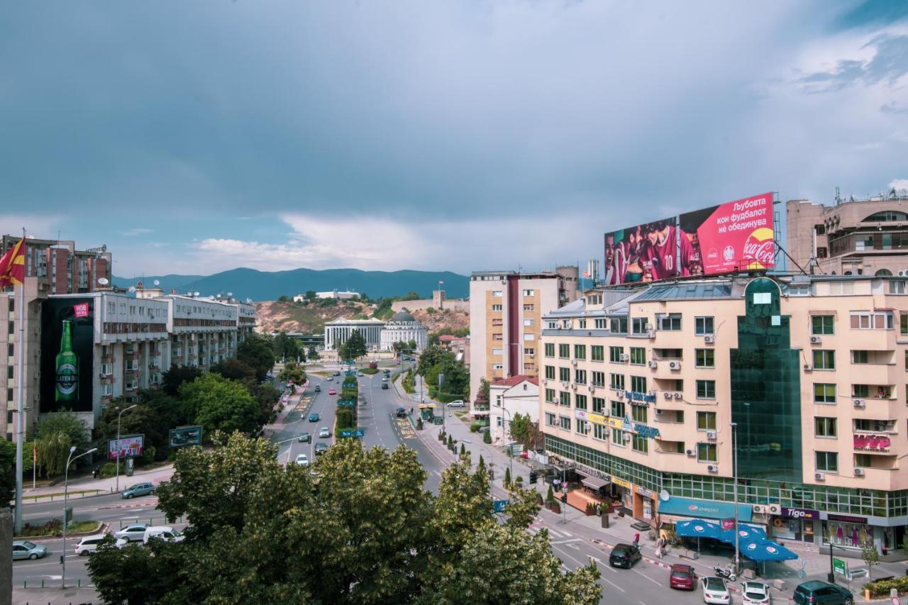 5 Star Central Studio Skopje Eksteriør billede