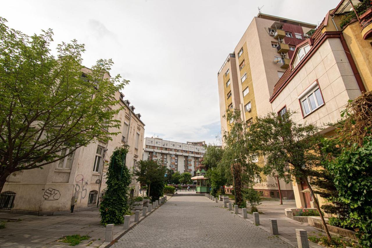 5 Star Central Studio Skopje Eksteriør billede