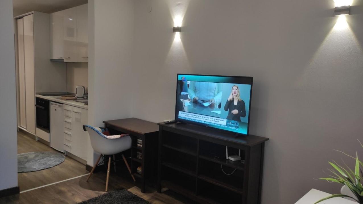 5 Star Central Studio Skopje Eksteriør billede